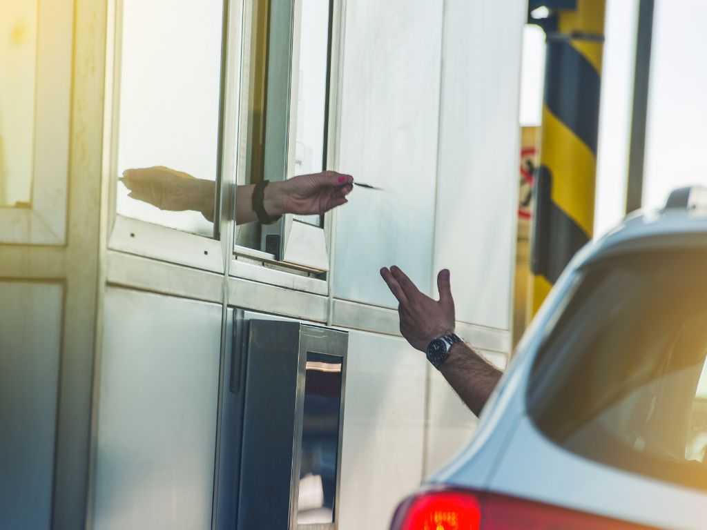 Multa por evasão de pedágio: o que é e quantos pontos na carteira essa infração garante?