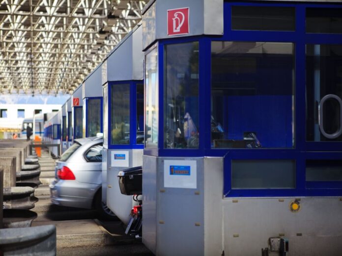 eja nesse conteúdo como funciona o pagamento automático de pedágio para quem está na estrada no dia a dia